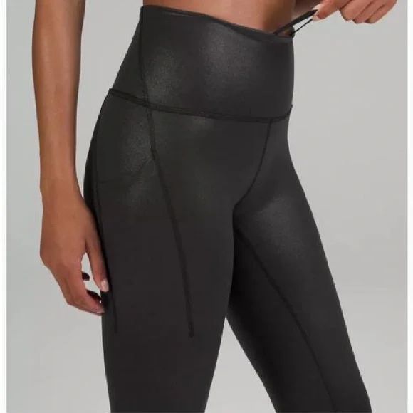 Wunder Train High-Rise Tight with Pockets 25"
Foil - Picture 3 of 7